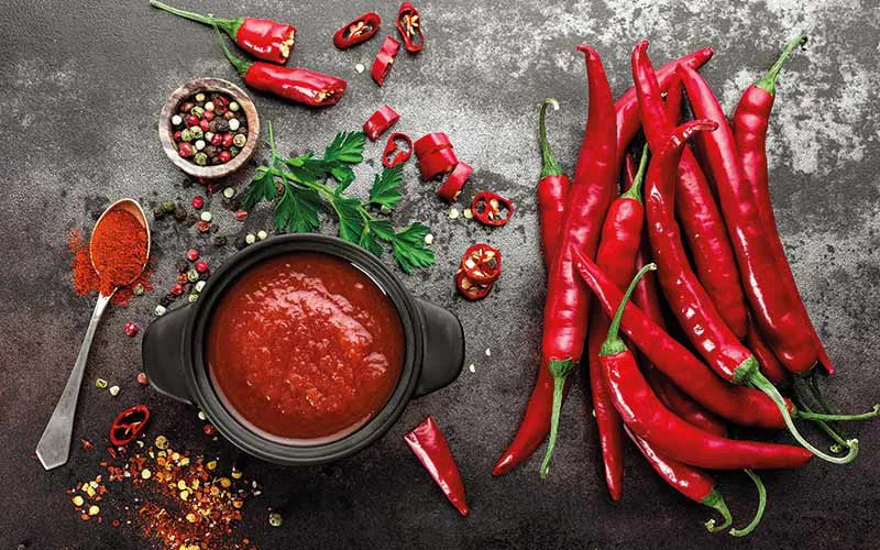 Spicy foods: advantages and disadvantages of eating them